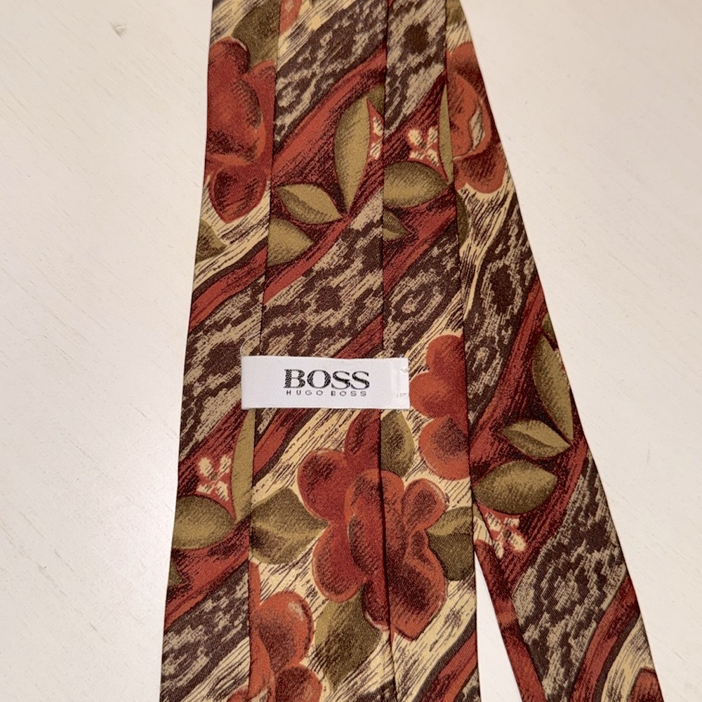 BOSS 100% Silk Floral Patterned Tie - Red/Rust and Olive Green NWOT